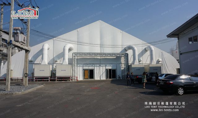 大型彎柱活動篷房正面圖