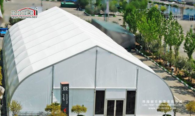大型彎柱活動篷房圖片