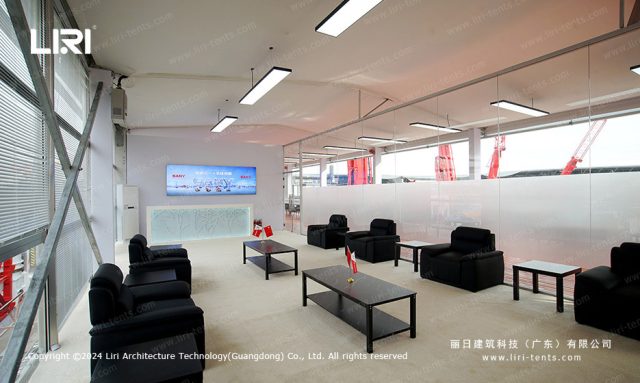 鋁合金三層篷房現(xiàn)場
